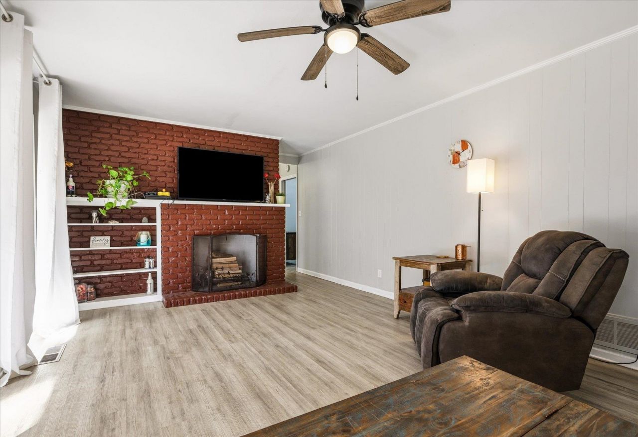 2409 Perez Avenue, Tallahassee, FL 32304 Photo