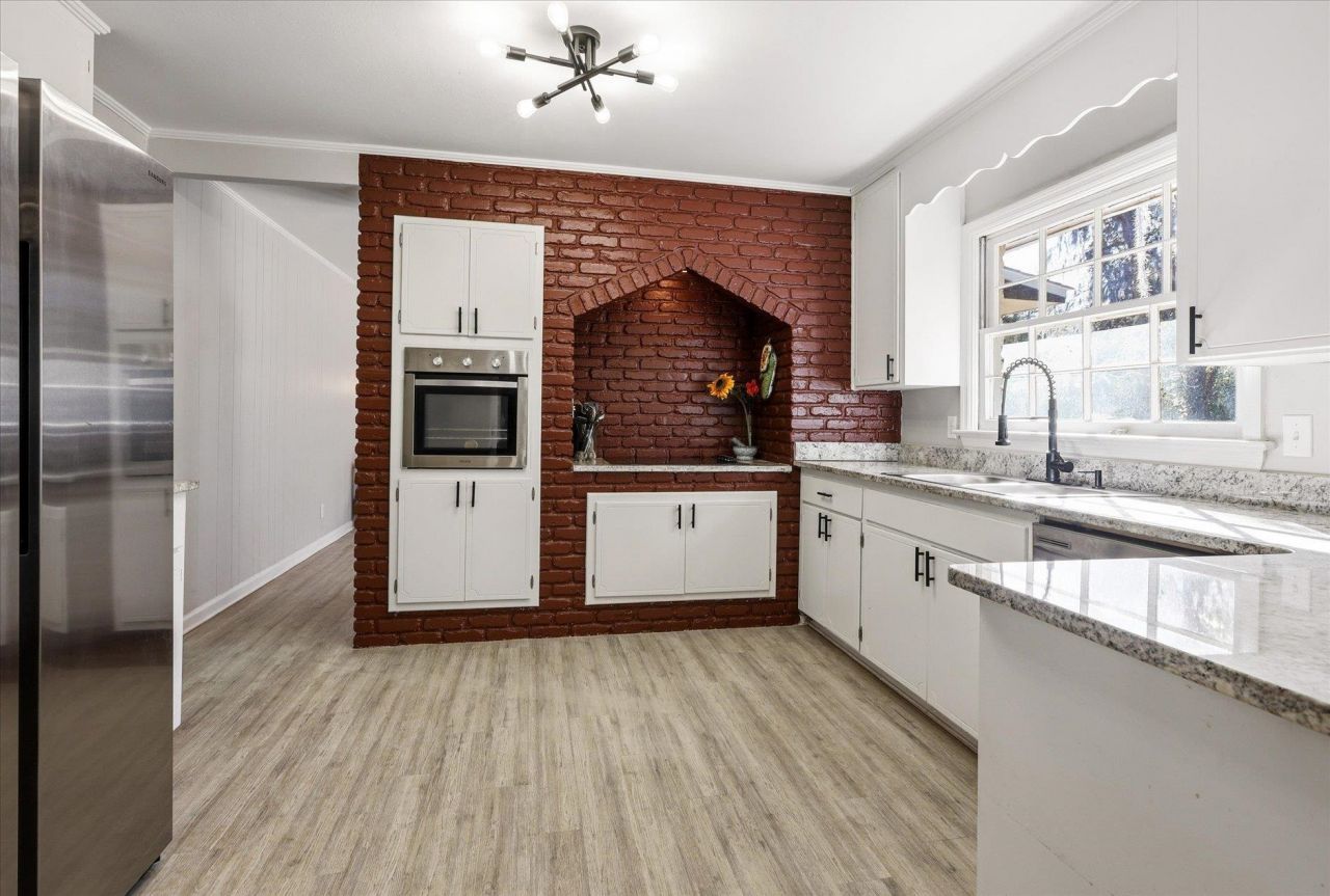 2409 Perez Avenue, Tallahassee, FL 32304 Photo