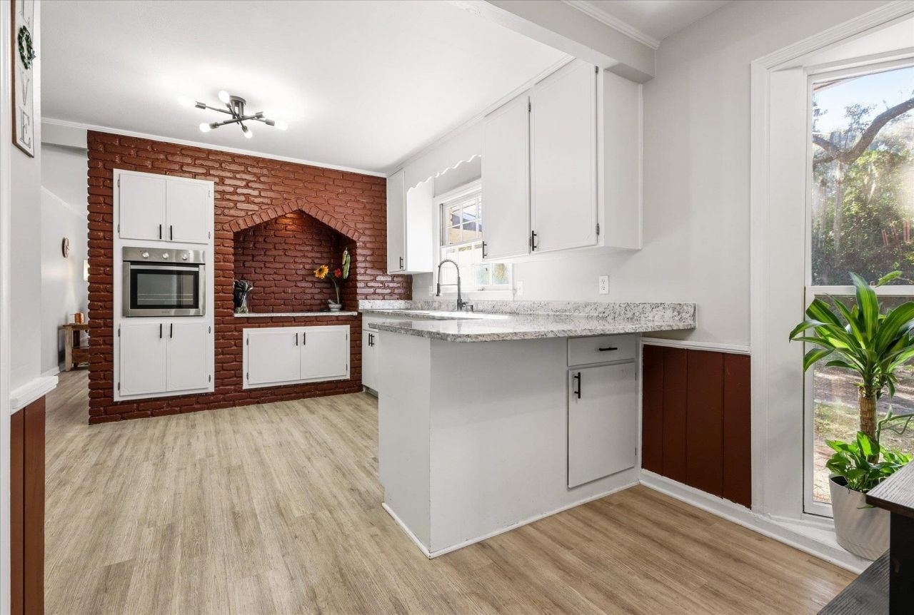 2409 Perez Avenue, Tallahassee, FL 32304 Photo