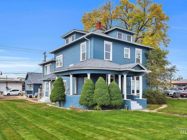 405 N 2nd E, Mountain Home, ID 83647