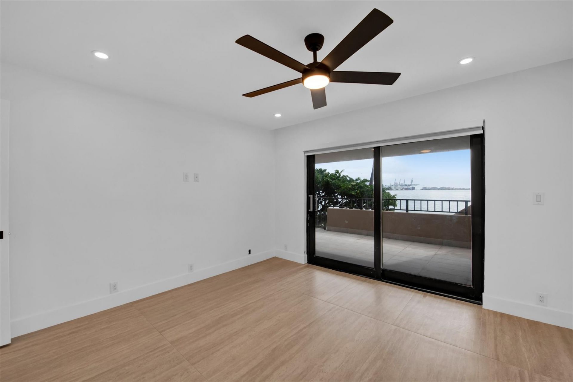 520 E Brickell Key Dr Unit Bh25, Unit BH25, Miami, FL 33131 Photo