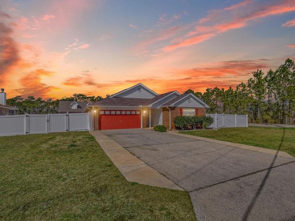 8778 Faye Court, Navarre, FL 32566