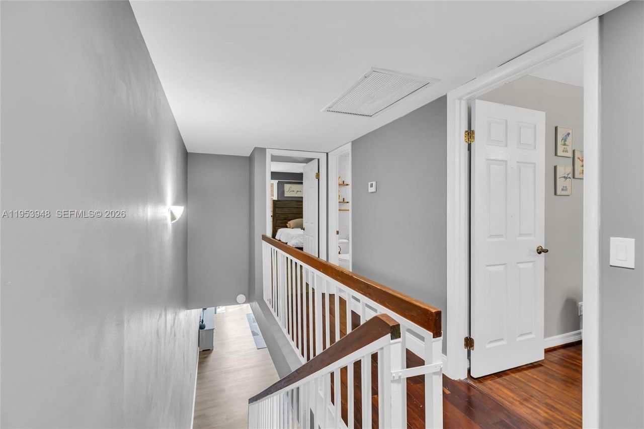 1551 NW 113th Ave, Pembroke Pines, FL 33026 Photo