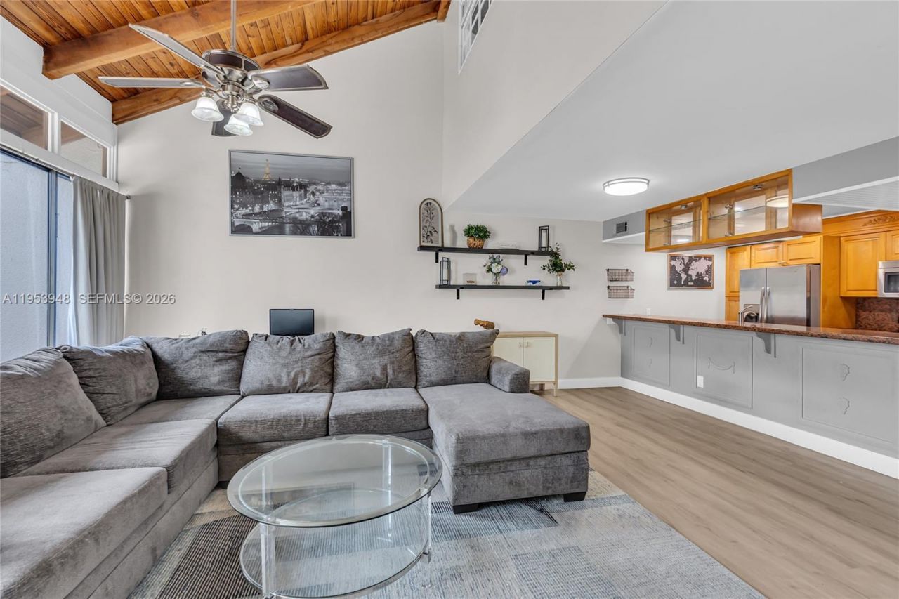 1551 NW 113th Ave, Pembroke Pines, FL 33026 Photo