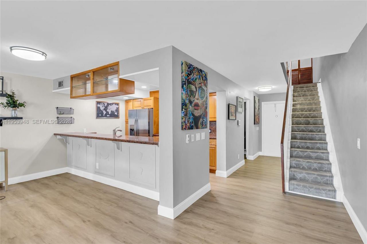 1551 NW 113th Ave, Pembroke Pines, FL 33026 Photo