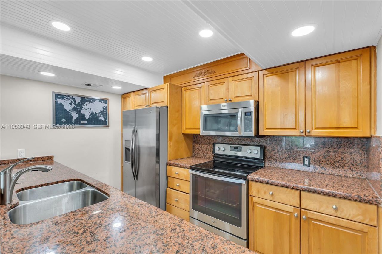 1551 NW 113th Ave, Pembroke Pines, FL 33026 Photo