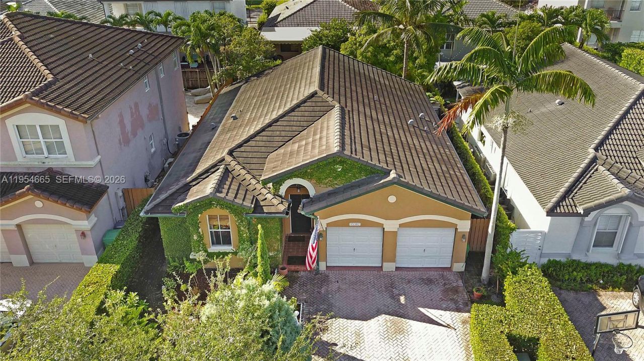 15382 SW 16th Ter , Miami, FL 33185 Photo