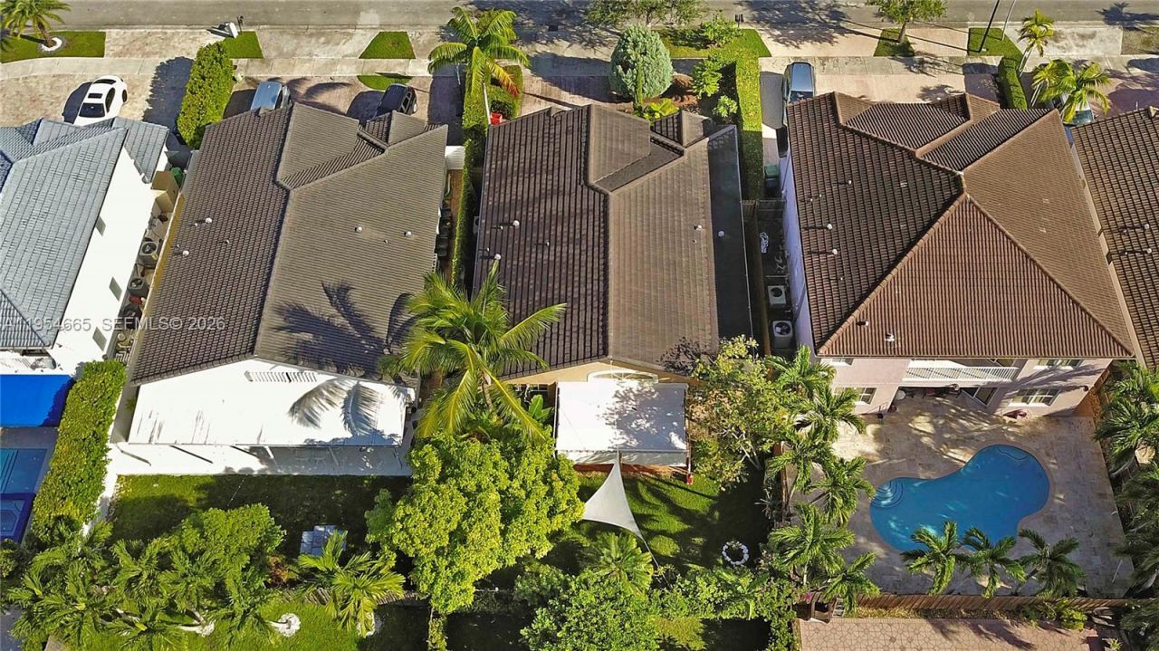 15382 SW 16th Ter , Miami, FL 33185 Photo