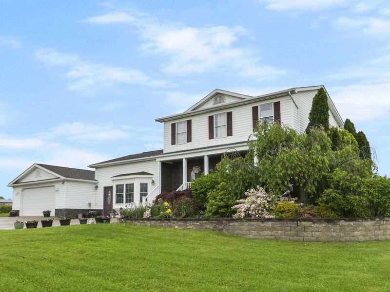 11241 Center Road, Garrettsville, OH 44231 Photo 2