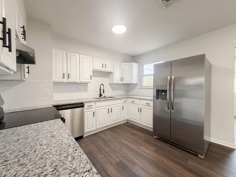 1619 Basil Drive, Columbus, OH 43227 Photo 2