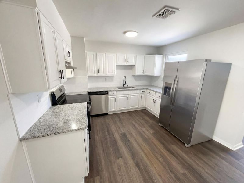 1619 Basil Drive, Columbus, OH 43227 Photo 2