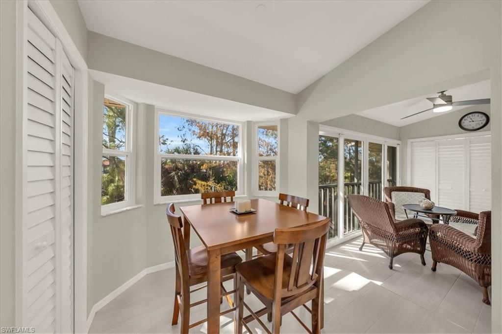 7320 Glenmoor Ln, Unit 2304, Naples, FL 34104 Photo