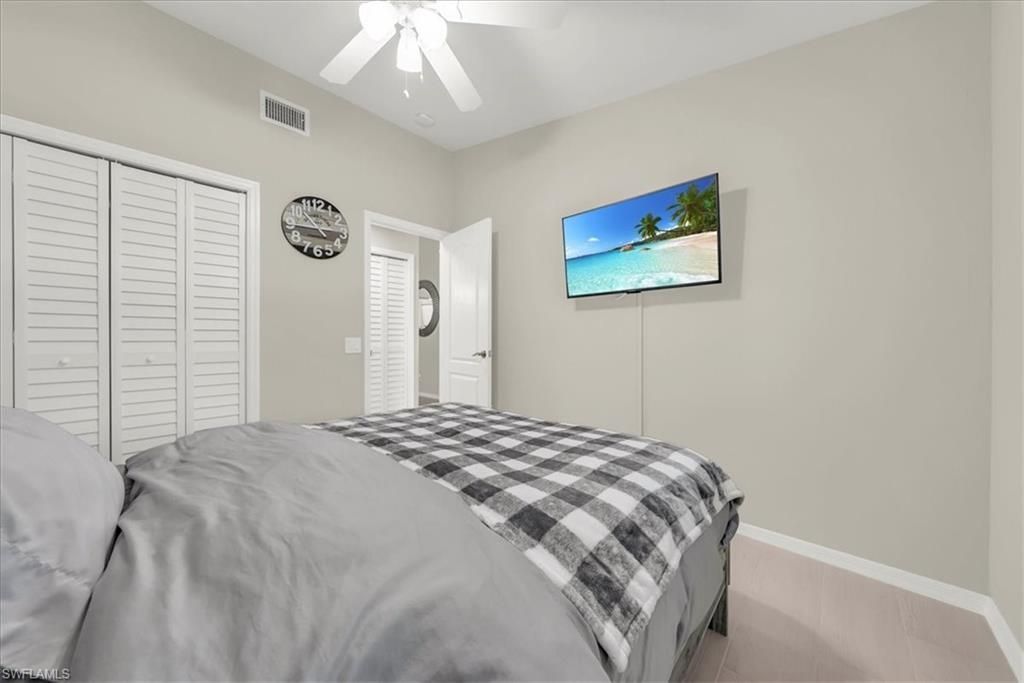 7320 Glenmoor Ln, Unit 2304, Naples, FL 34104 Photo