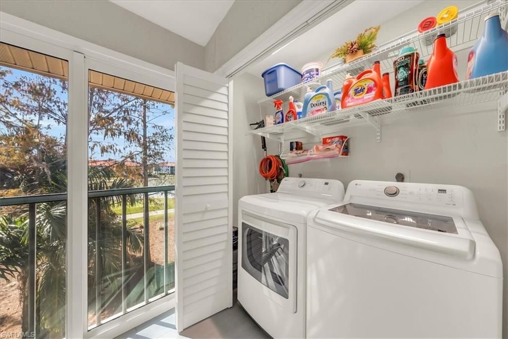 7320 Glenmoor Ln, Unit 2304, Naples, FL 34104 Photo