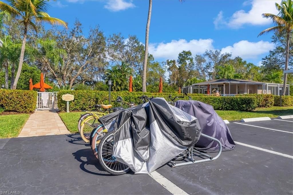 7320 Glenmoor Ln, Unit 2304, Naples, FL 34104 Photo