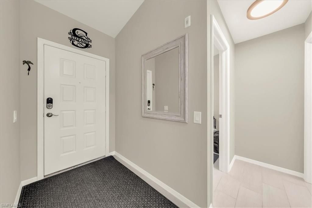 7320 Glenmoor Ln, Unit 2304, Naples, FL 34104 Photo
