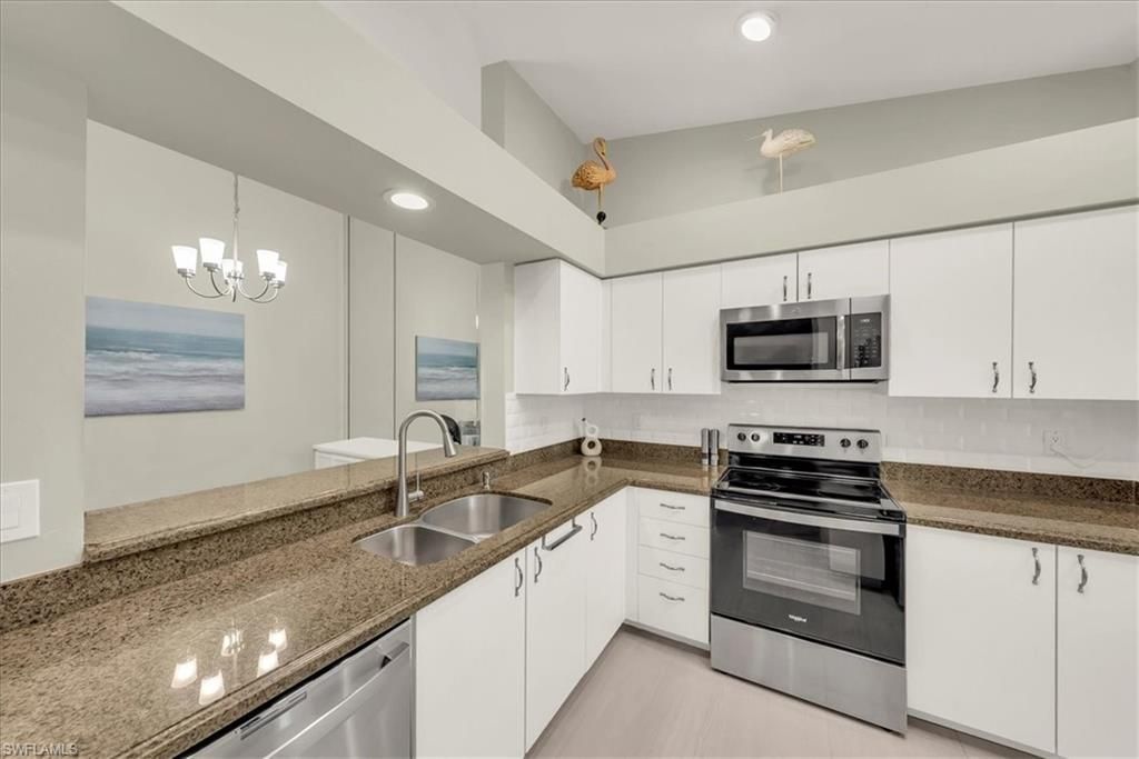 7320 Glenmoor Ln, Unit 2304, Naples, FL 34104 Photo