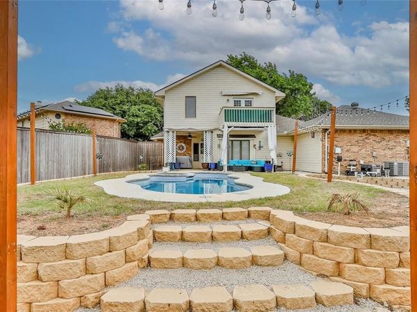 3910 Kingsferry Court, Arlington, TX 76016