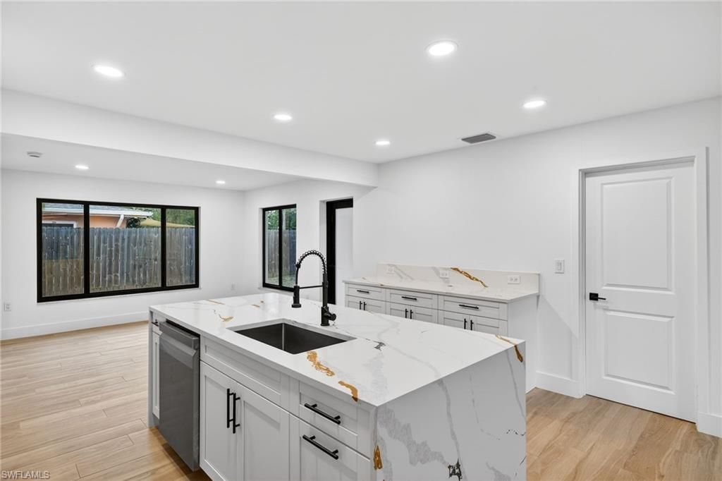 1433 Paloma Dr , Fort Myers, FL 33901 Photo