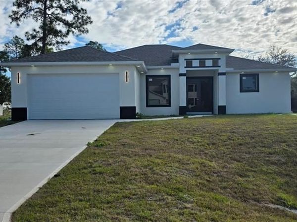 804 Calvin AVE, LEHIGH ACRES, FL 33972