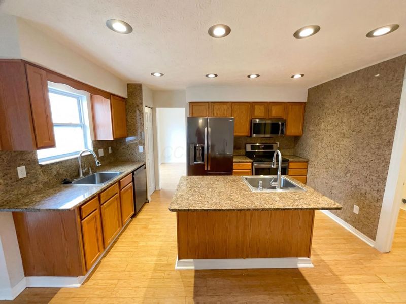 6906 Ellen Boat Lane , Canal Winchester, OH 43110 Photo 2