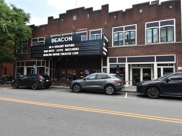 35 VAN NYDECK Avenue , Unit 202, Beacon, NY 12508