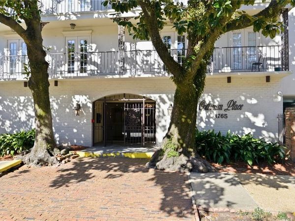 1765 COLISEUM Street, Unit 420, New Orleans, LA 70130