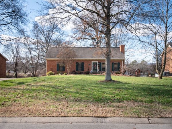 140 Paradise Dr, Hendersonville, TN 37075