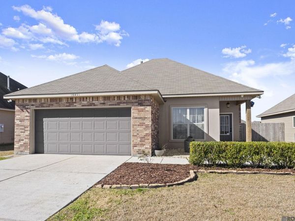 15421 Mossystone Dr, Prairieville, LA 70769