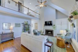 1114 Belfair Way photo 4