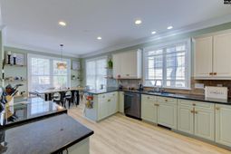 1114 Belfair Way photo 4