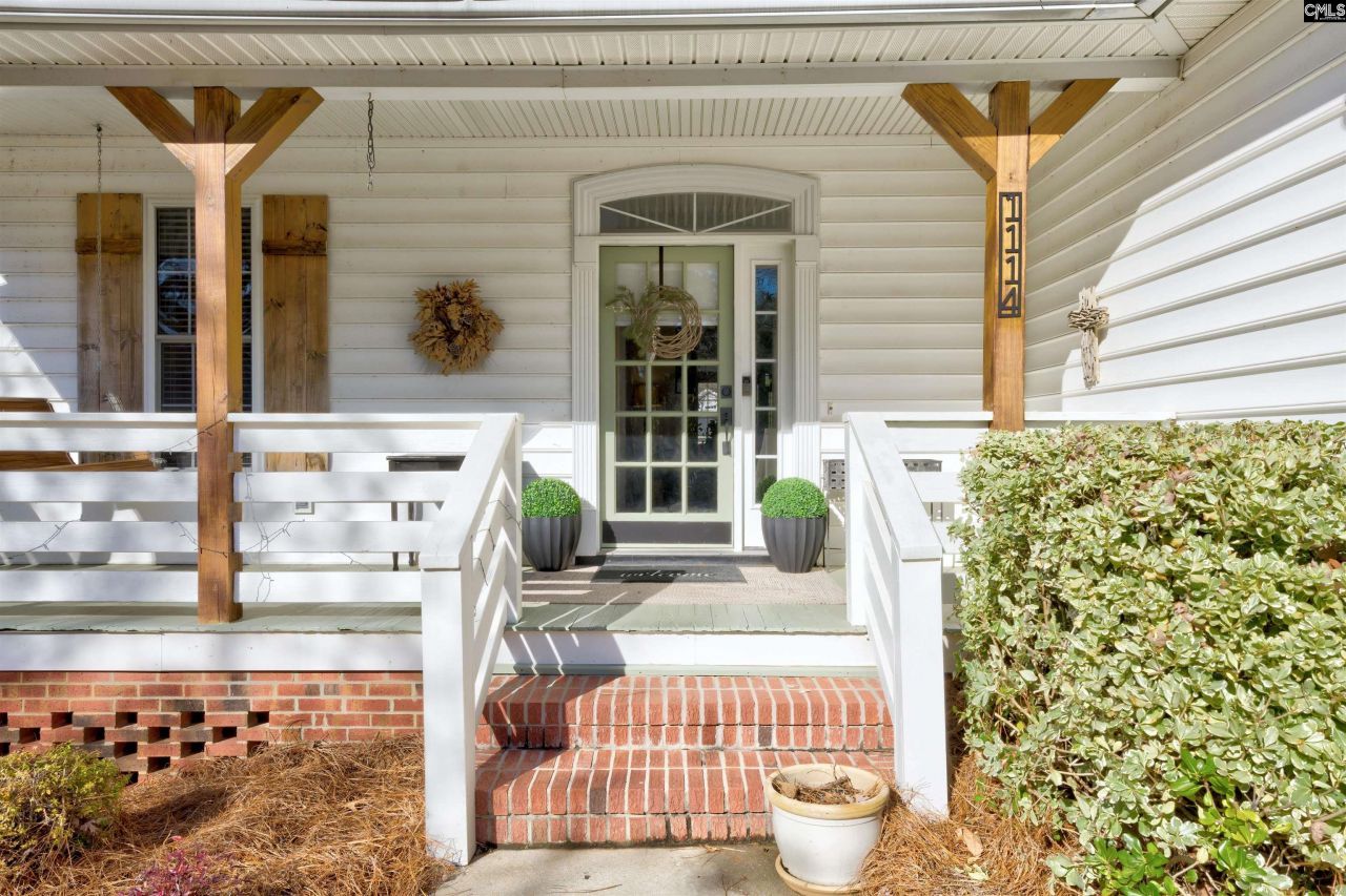 1114 Belfair Way Photo 6