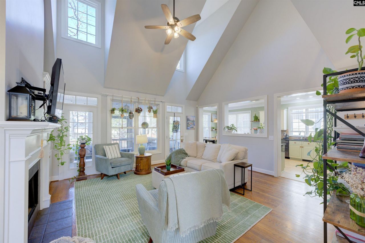 1114 Belfair Way Photo 9