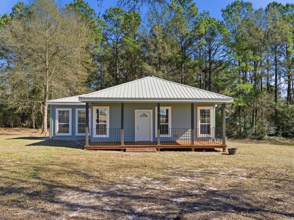 9 Larry Goff Rd., Hattiesburg, MS 39401