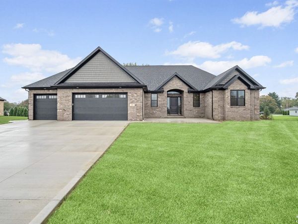 11080 S Custer Road, Monroe, MI 48161