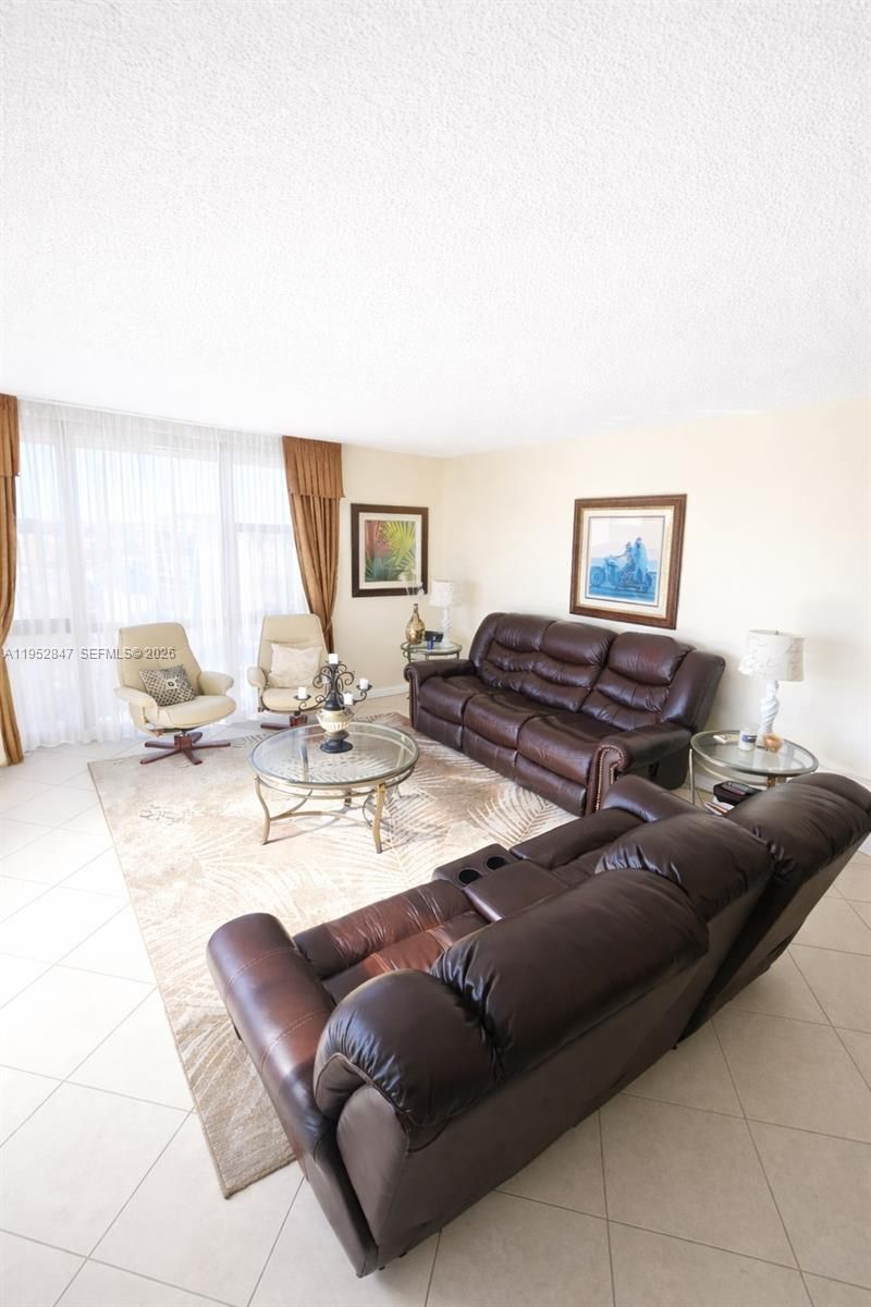 20335 W Country Club Dr, Unit 2509, Aventura, FL 33180 Photo