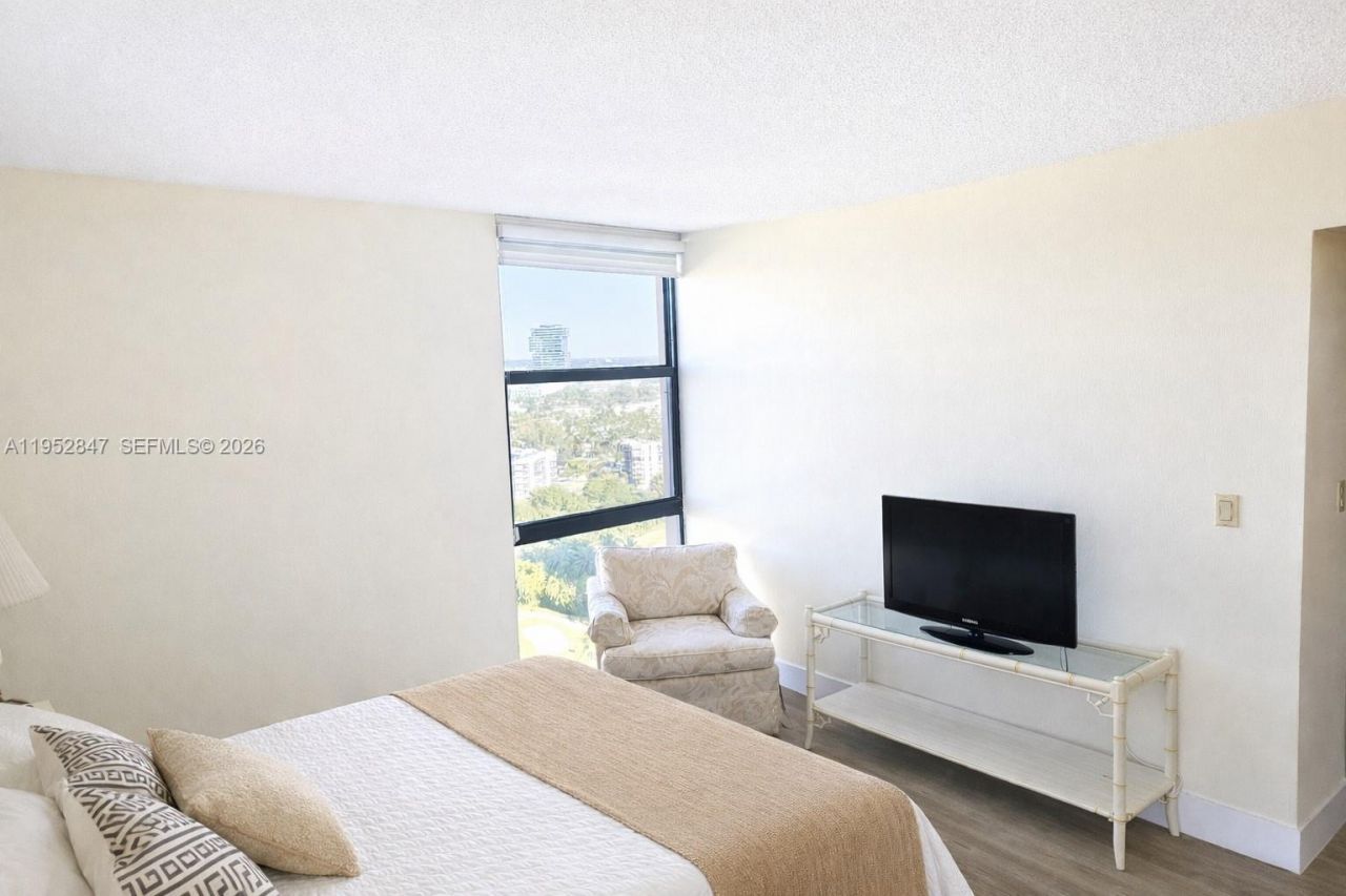 20335 W Country Club Dr, Unit 2509, Aventura, FL 33180 Photo