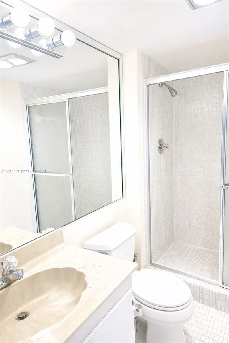 20335 W Country Club Dr, Unit 2509, Aventura, FL 33180 Photo