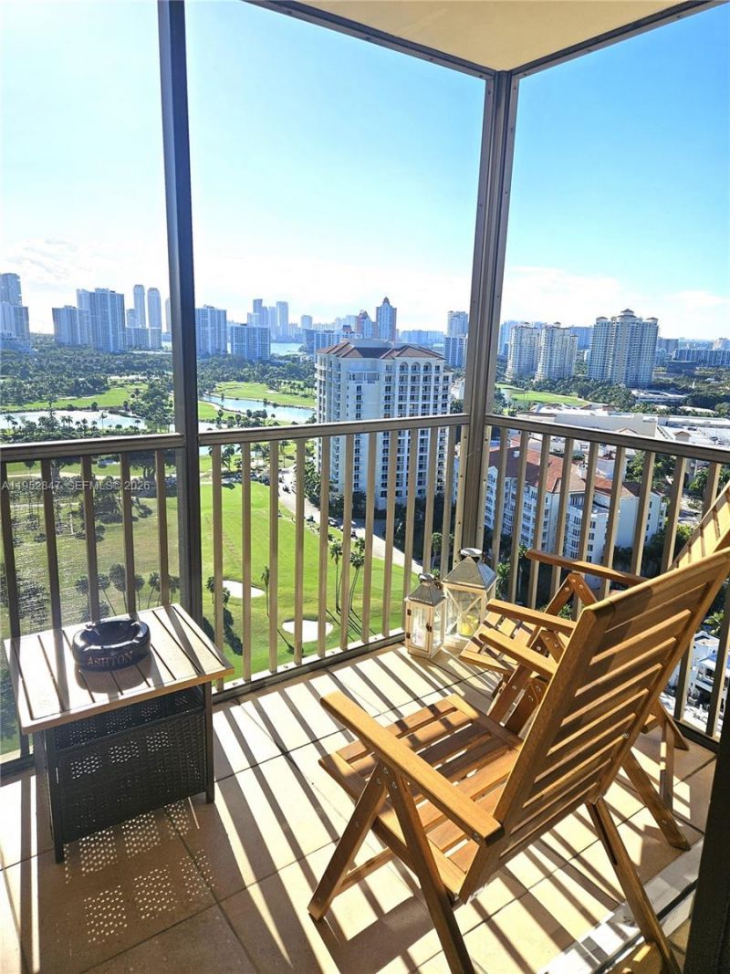 20335 W Country Club Dr, Unit 2509, Aventura, FL 33180 Photo