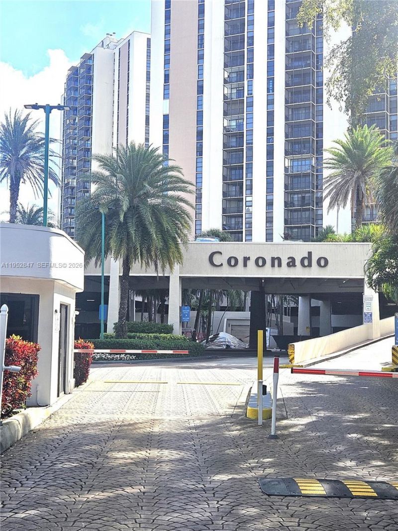 20335 W Country Club Dr, Unit 2509, Aventura, FL 33180 Photo