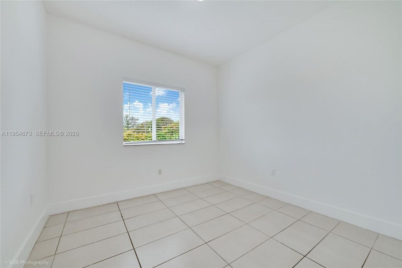 750 SW 2nd St, Miami, FL 33130 Photo