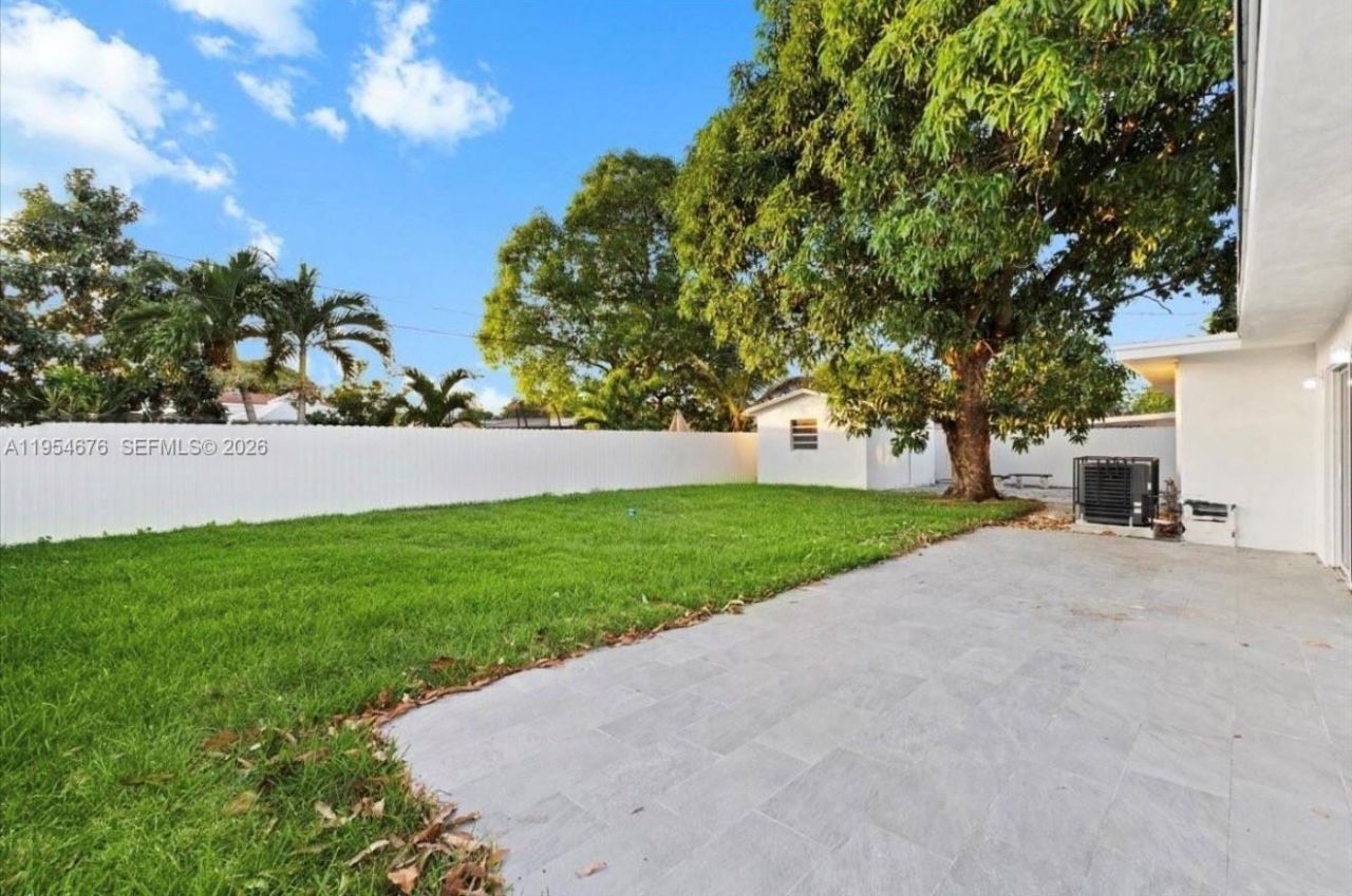 19320 NW 37th Ave , Miami Gardens, FL 33056 Photo