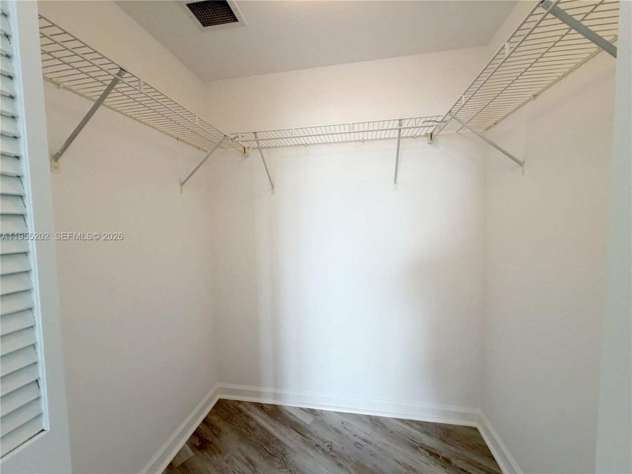 19501 W Country Club Dr, Unit 1201, Aventura, FL 33180 Photo