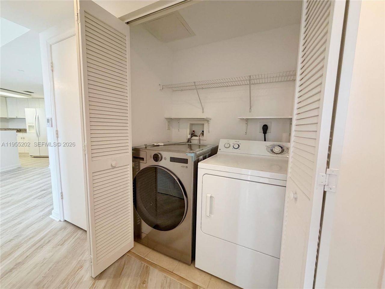 19501 W Country Club Dr, Unit 1201, Aventura, FL 33180 Photo