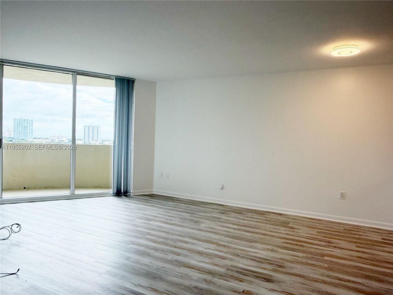 19501 W Country Club Dr, Unit 1201, Aventura, FL 33180 Photo