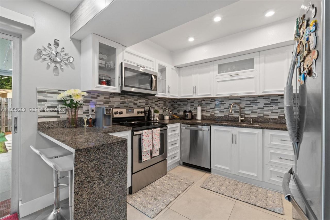 1366 Osprey Ct, Homestead, FL 33035 Photo