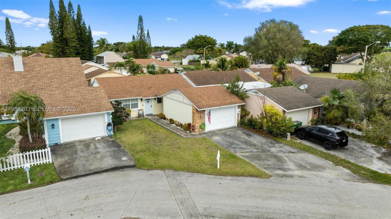 1366 Osprey Ct, Homestead, FL 33035 Photo