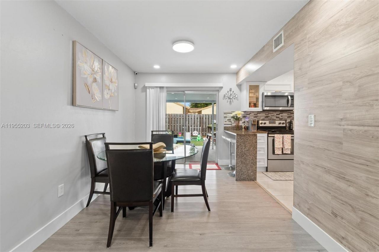 1366 Osprey Ct, Homestead, FL 33035 Photo