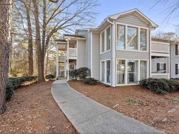 205 Natchez Trace, Sandy Springs, GA 30350