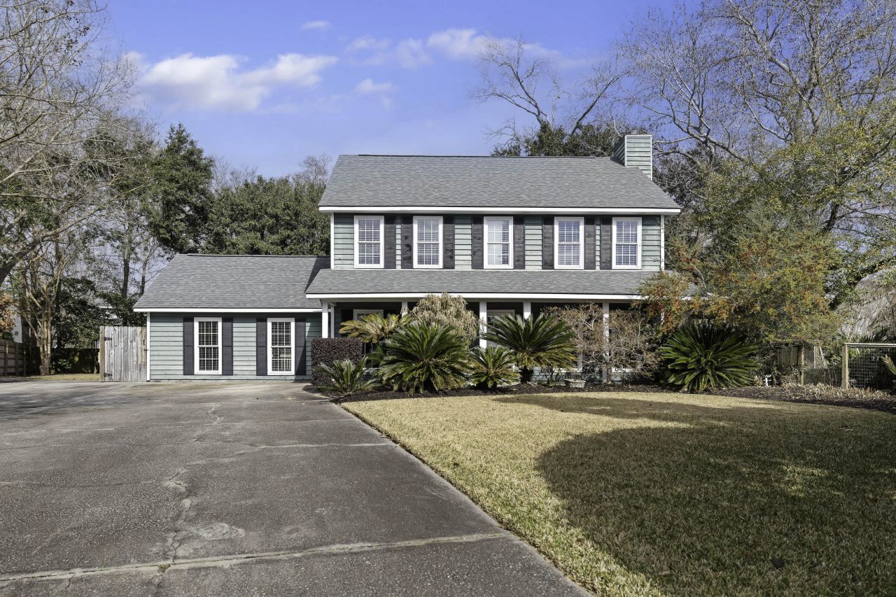 1536 Vantage Point Photo 1